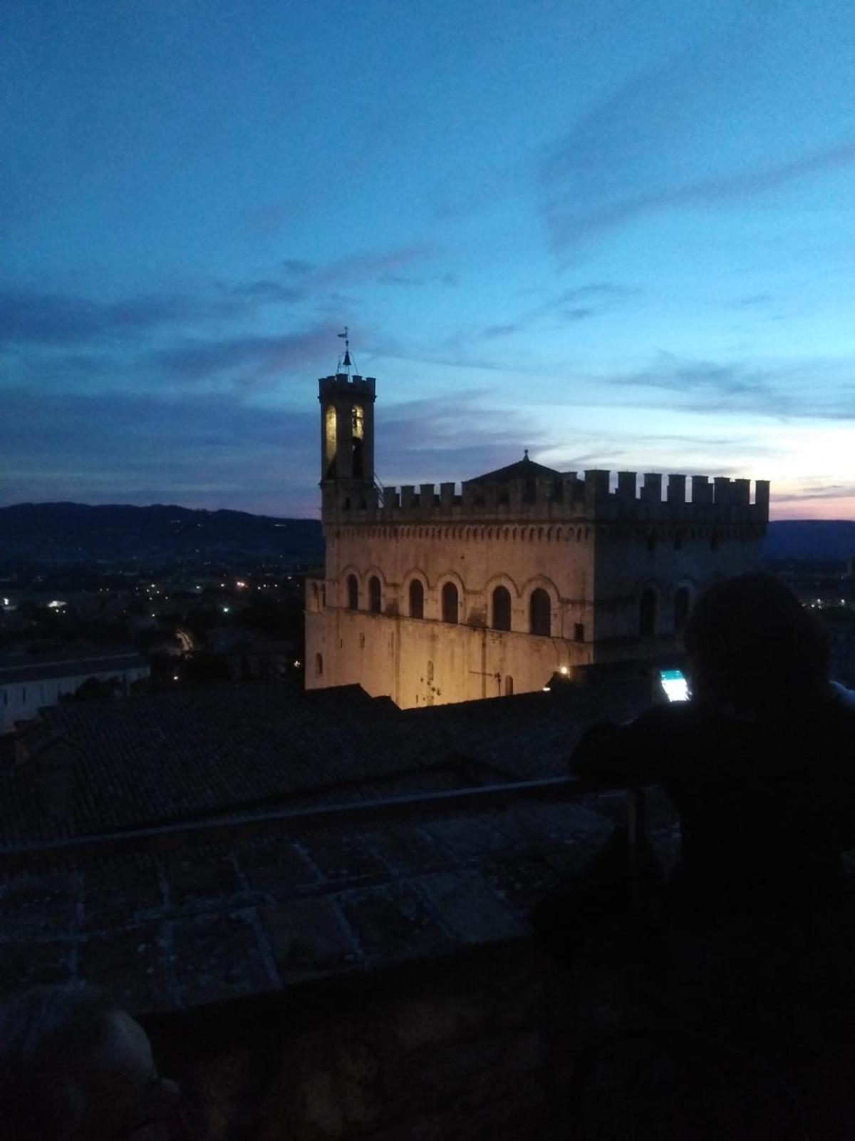 La Dimora Di Pietra Leilighet Gubbio Eksteriør bilde